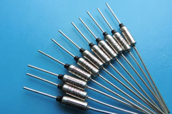 保險絲套保險絲在LED照明上的應(yīng)用